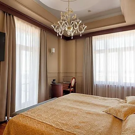 Bo Palazzo Hotel 4*